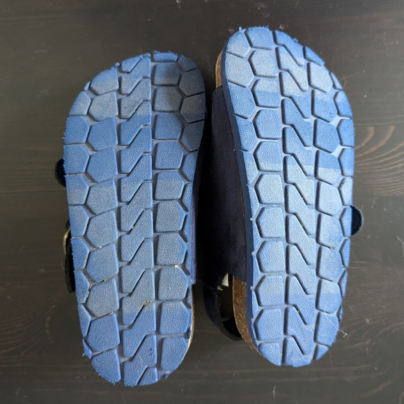Like New GAP Navy Blue Cork Sandals Sz 9/10T - Picture 8 of 11